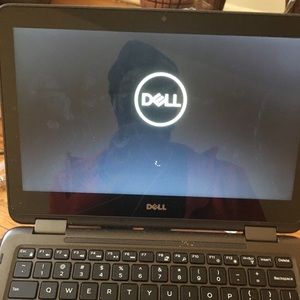 Dell 2 n 1 laptop